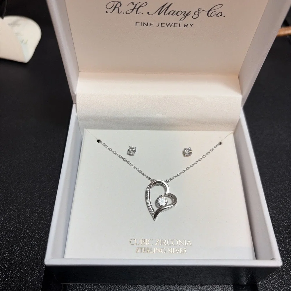 R.H. Macys &‎ Co. Fine Jew Gift Heart Necklace & Earring Cubic Zirconia & 925 SS